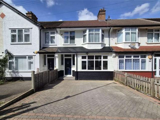 House for sale in London Borough of Croydon, Purley