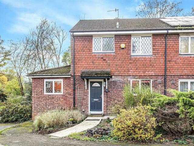 House for sale in Oxted, Hillview
