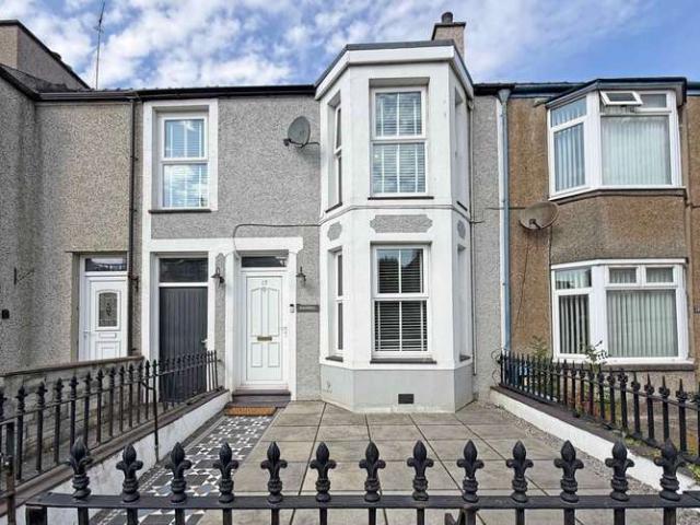 House for sale in Llangefni
