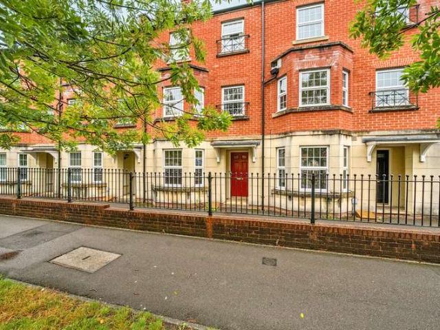 House for sale in Taw Hill, Abbey Mead