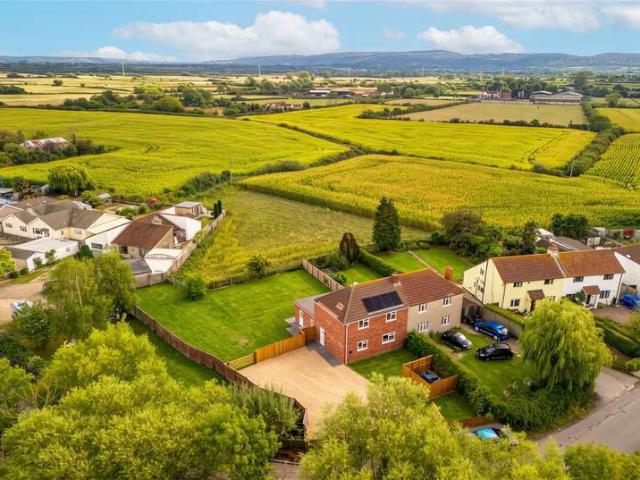 House for sale in Hewish, North Somerset