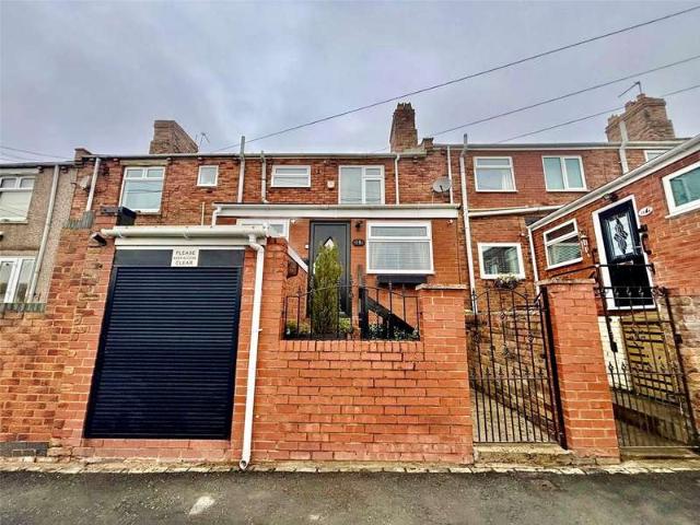 House for sale in Lambton