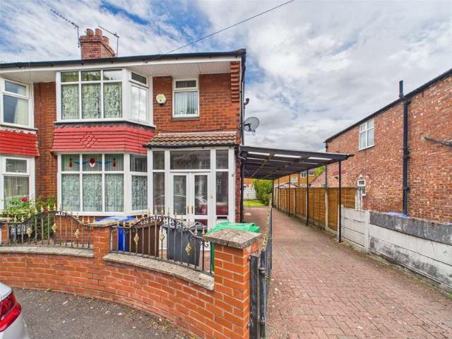 House for sale in Georgia, Greater Manchester