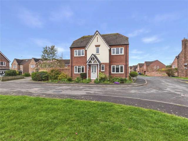 House for sale in Crowle Green, Crookhill