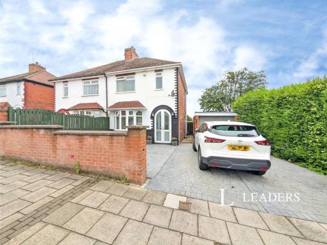 House for sale in Potters Corner, East Midlands