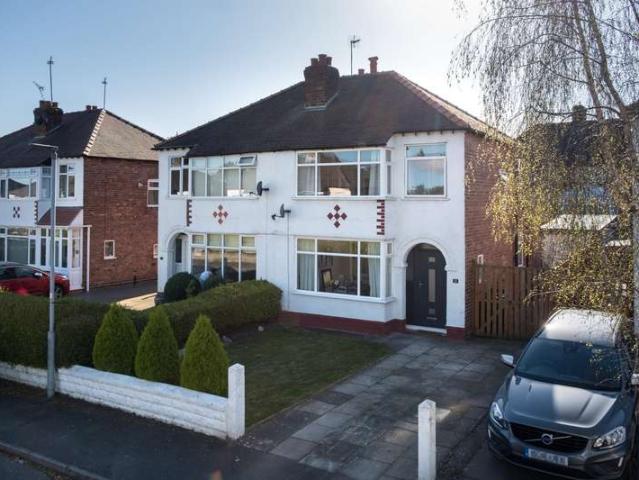 House for sale in Upton-by-Chester, Two Mills