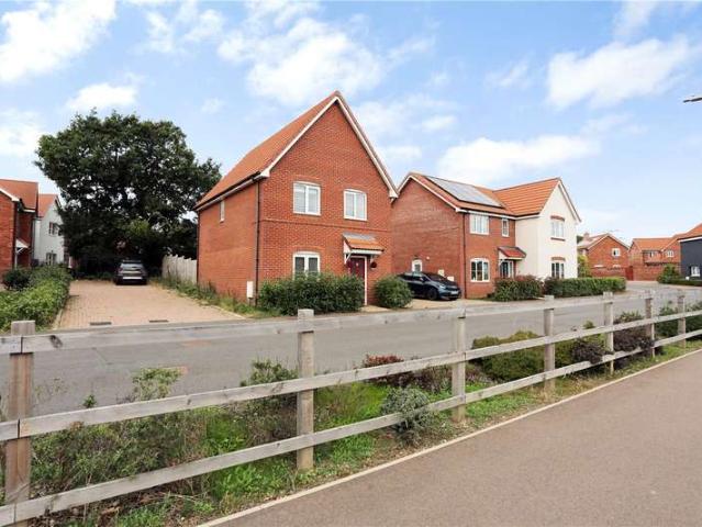 House for sale in Roundhouse Park, South Norfolk