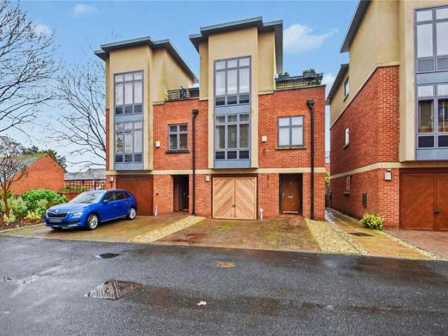 House for sale in Barbourne, Worcestershire