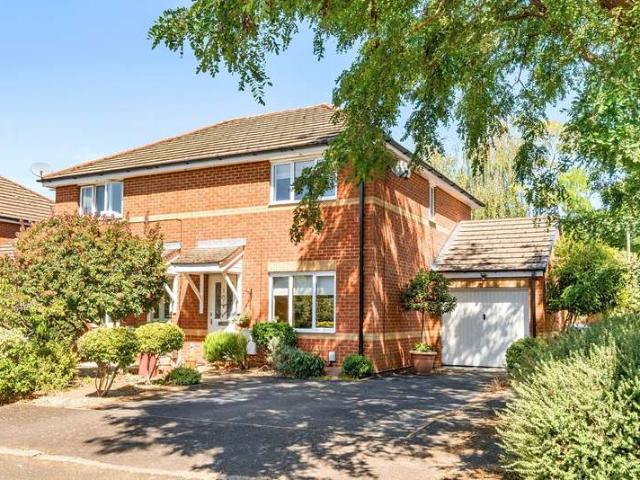 House for sale in Row Town, Surrey