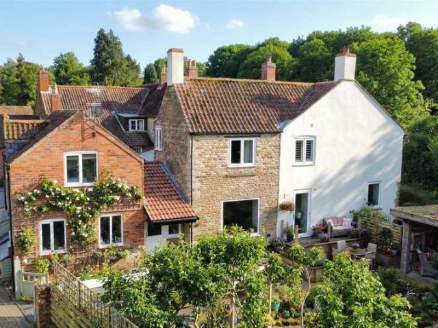 House for sale in Hough-on-the-Hill, Barholm