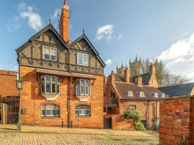 House for sale in New Boultham, Brayford