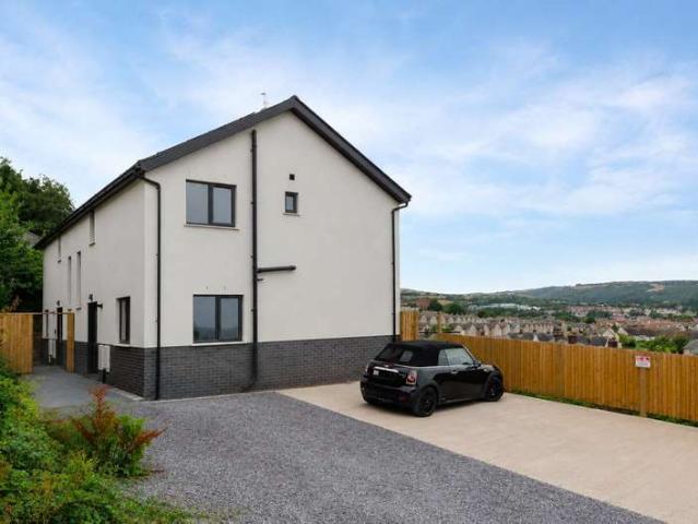 House for sale in Old Colwyn, Conwy