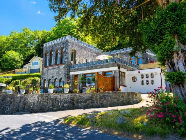 House for sale in Kewstoke, North Somerset