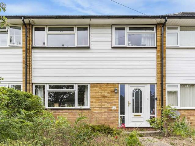 House for sale in The Butts, Kent