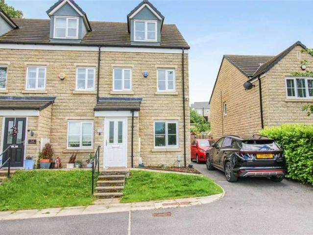 House for sale in Idle, West Yorkshire