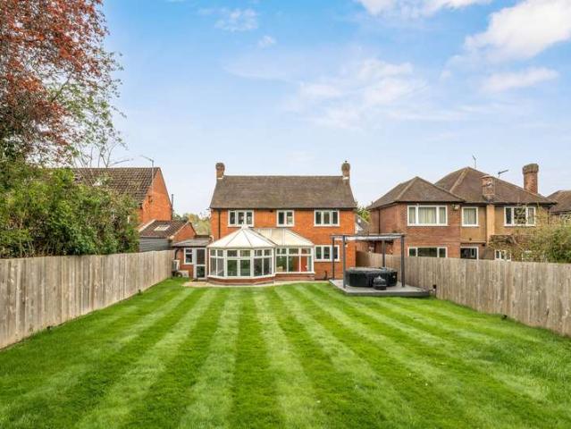 House for sale in Batchworth, Three Rivers
