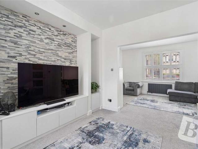 House for sale in Forest Gate, Greater London