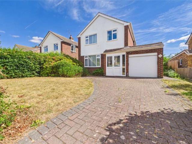 House for sale in Burghfield Common, West Berkshire