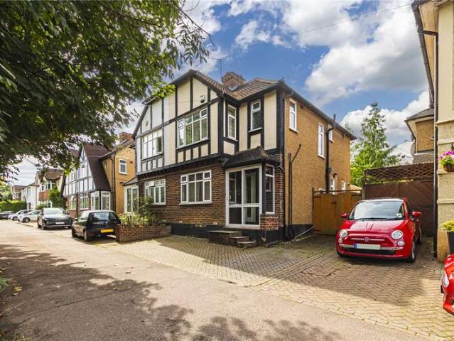 House for sale in Pouchen End, Hertfordshire