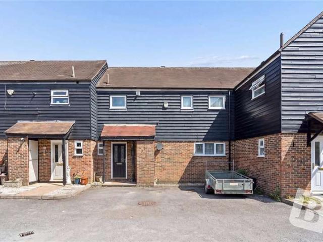 House for sale in Ongar, Epping