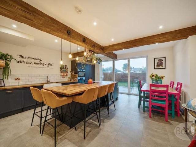 House for sale in Fairlands, Guildford