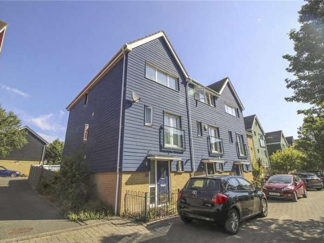 House for rent in Alton Barnes, Essex