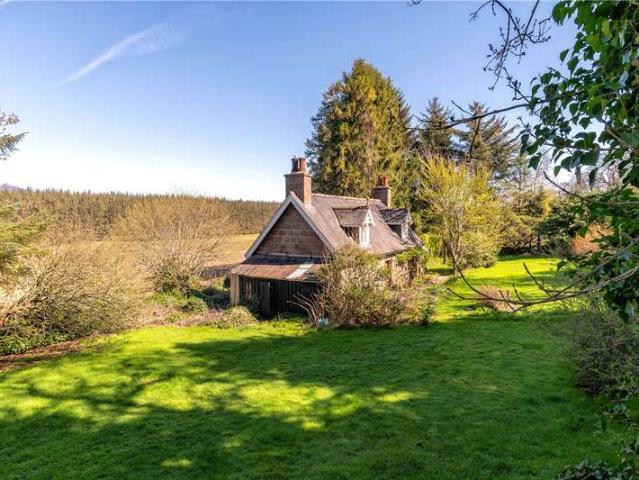 House for sale in Monymusk, Scotland