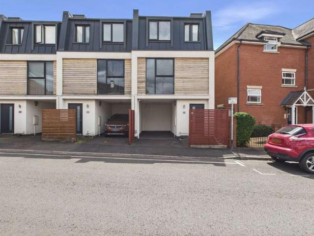 House for sale in Barbourne, Worcestershire