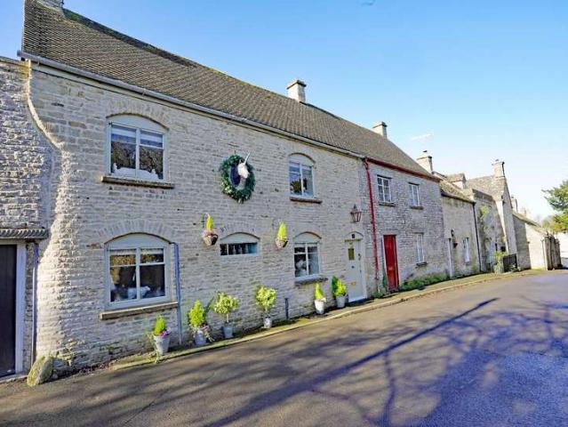 House for sale in Minchinhampton, School House