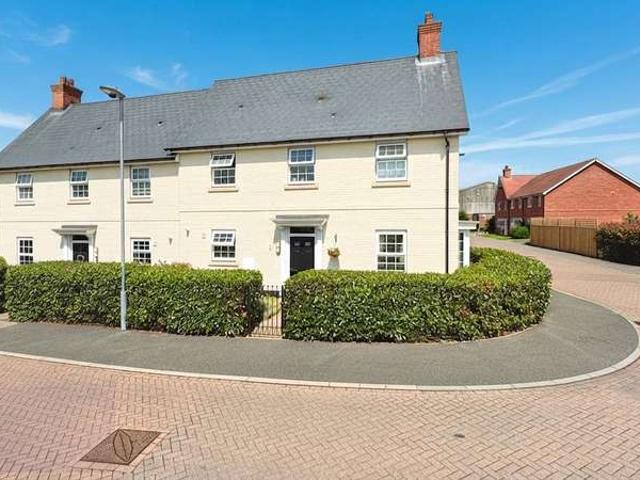 House for sale in Chipping Hill, Essex