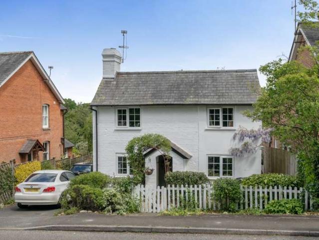 House for sale in Barton Stacey, Hampshire