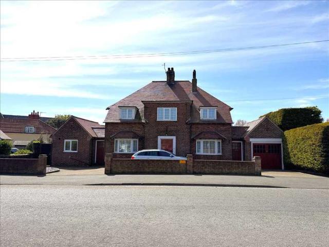 House for sale in The Pastures, Filey