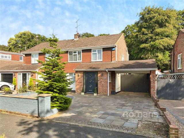 House for sale in Farnborough, Hampshire