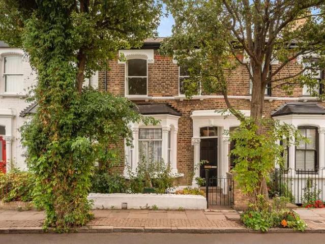House for sale in London Borough of Islington, Greater London