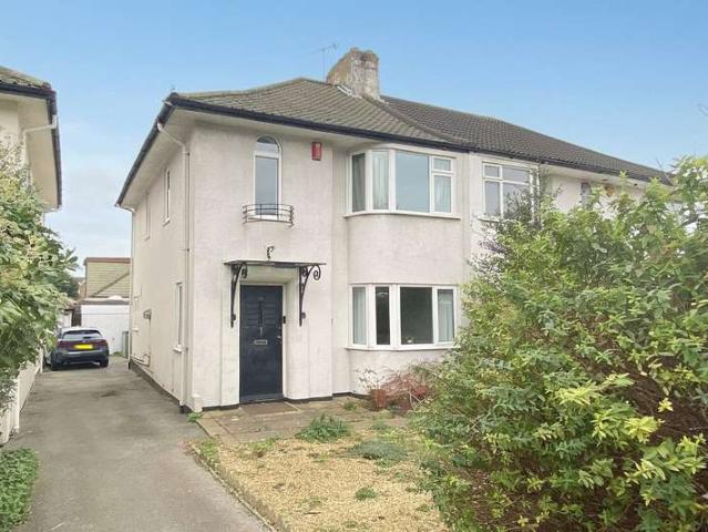 House for sale in Fishersgate, West Sussex