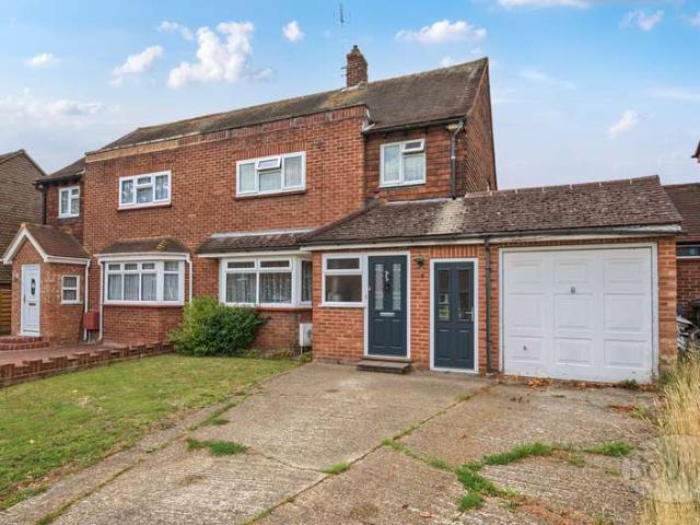 House for sale in Jacobs Well, Guildford