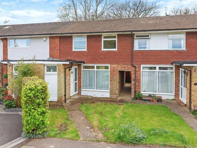 House for sale in Oxted, Hillview