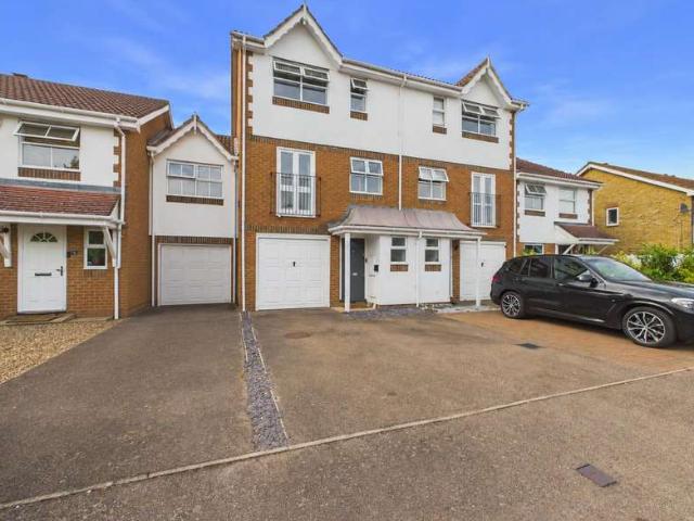 House for sale in Ashley Park, Surrey