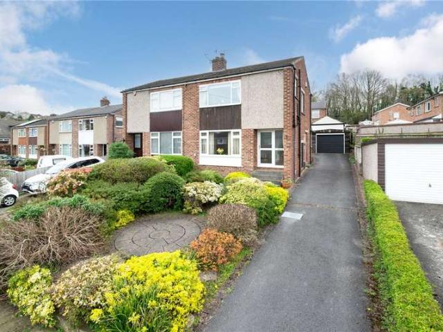 House for sale in Baildon, West Yorkshire