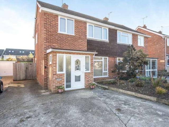 House for sale in Dedworth, Windsor