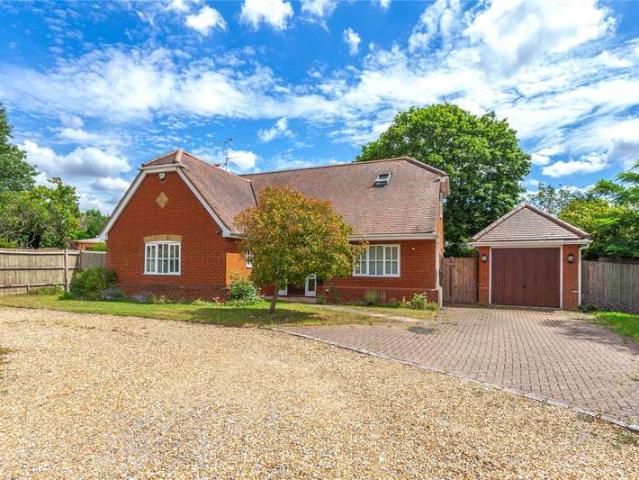 House for sale in Twyford