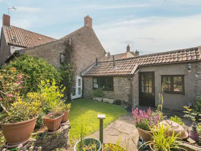 House for sale in Winterbourne