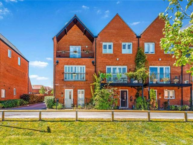 House for sale in Headbourne Worthy, Hampshire