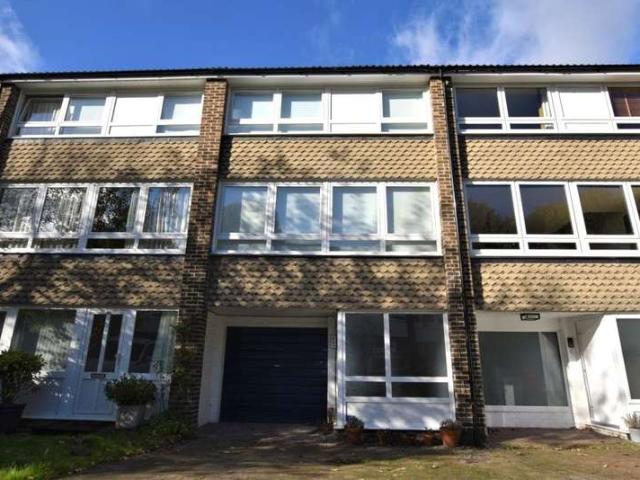 House for sale in London Borough of Croydon, Upper Norwood