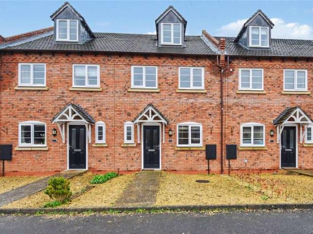 House for sale in Crookhill, Worcestershire