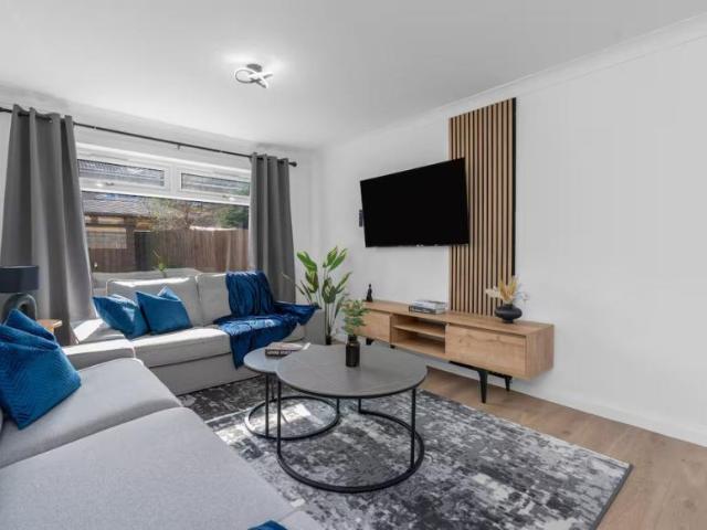 House for rent in Ladywell, Dedridge