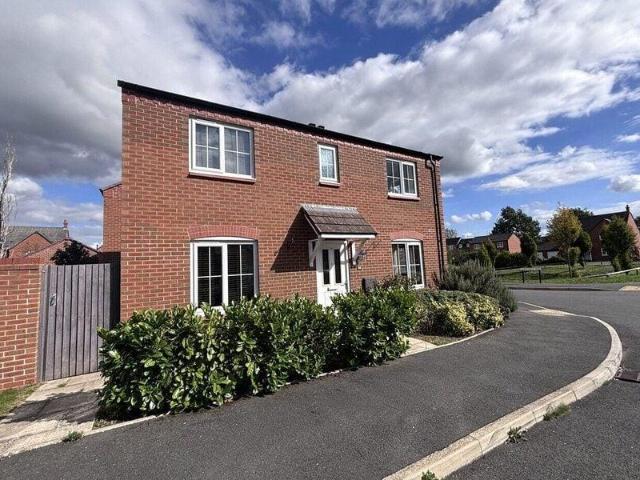 House for sale in Alcester, Stratford-on-Avon