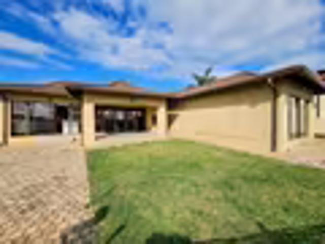 House for sale in Amanzimtoti, Kwazulu-natal