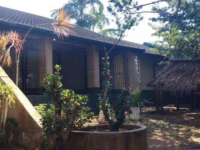 House for sale in Amanzimtoti, KwaMakhutha