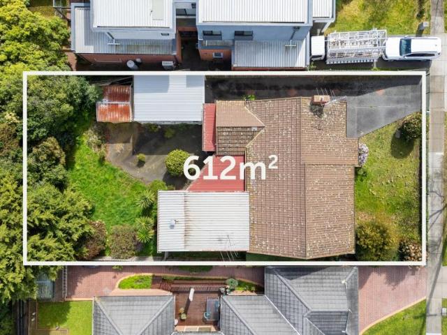 House for sale in Ashburton, Melbourne